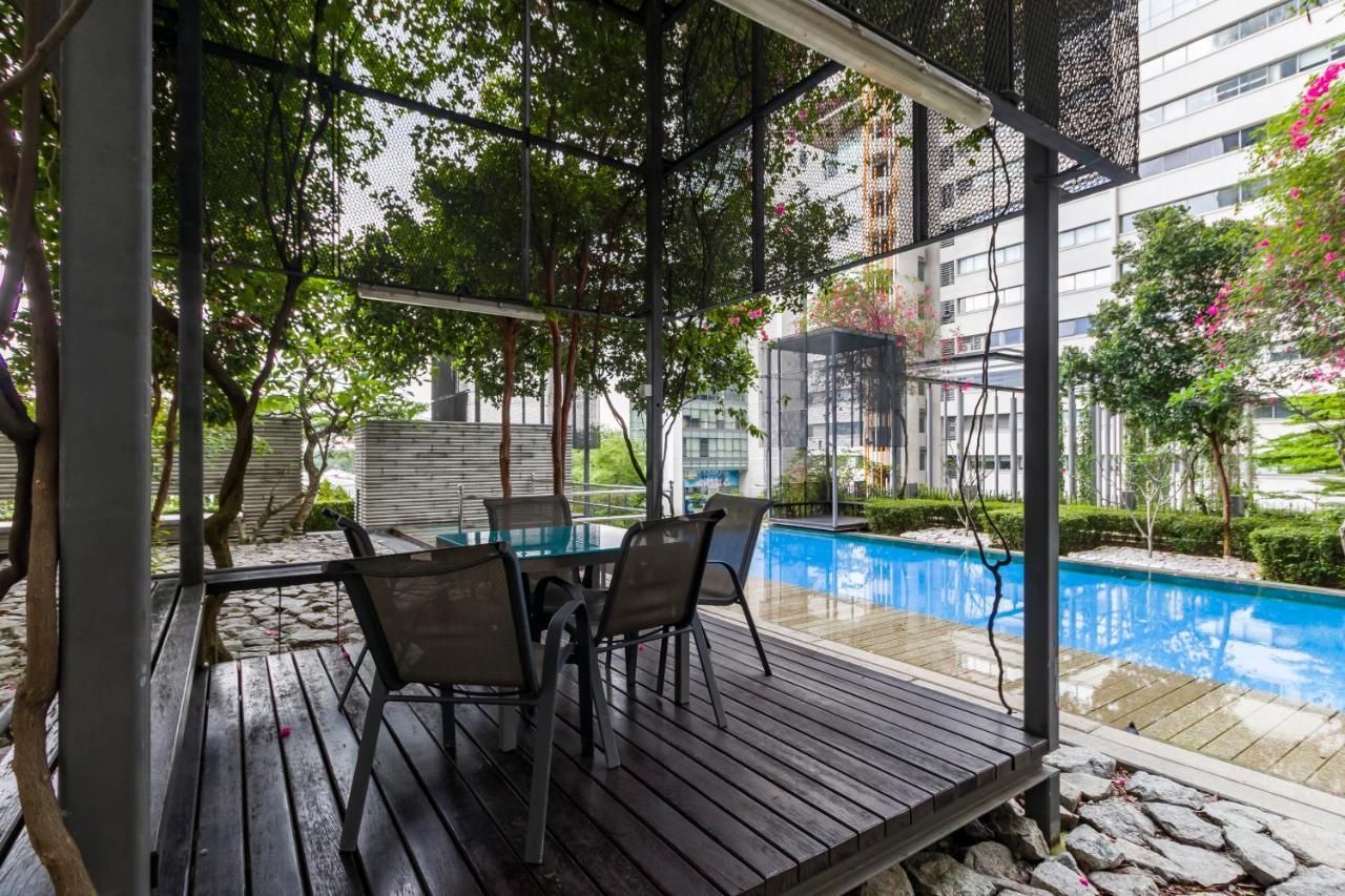 Pj8 Service Suites By Airhost Petaling Jaya Exterior photo